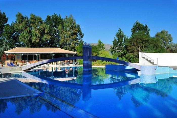 Ilaria Hotel Kalamaki  Exterior photo